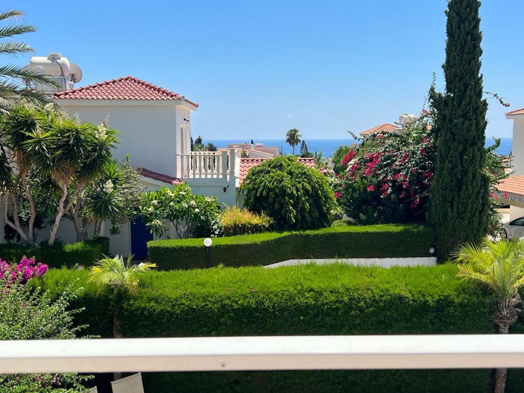 Villa Tamara With Private Pool Пейя Экстерьер фото